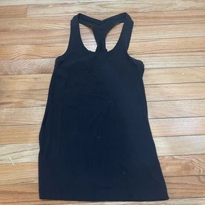 super cute lululemon nulu tank!